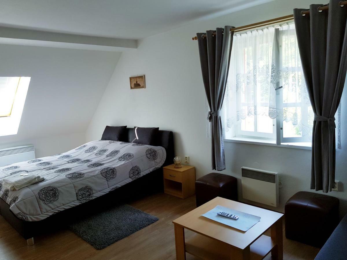 Hotel Certovka Peklo Náchod Esterno foto